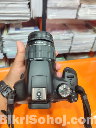 Camera CANON 1500D